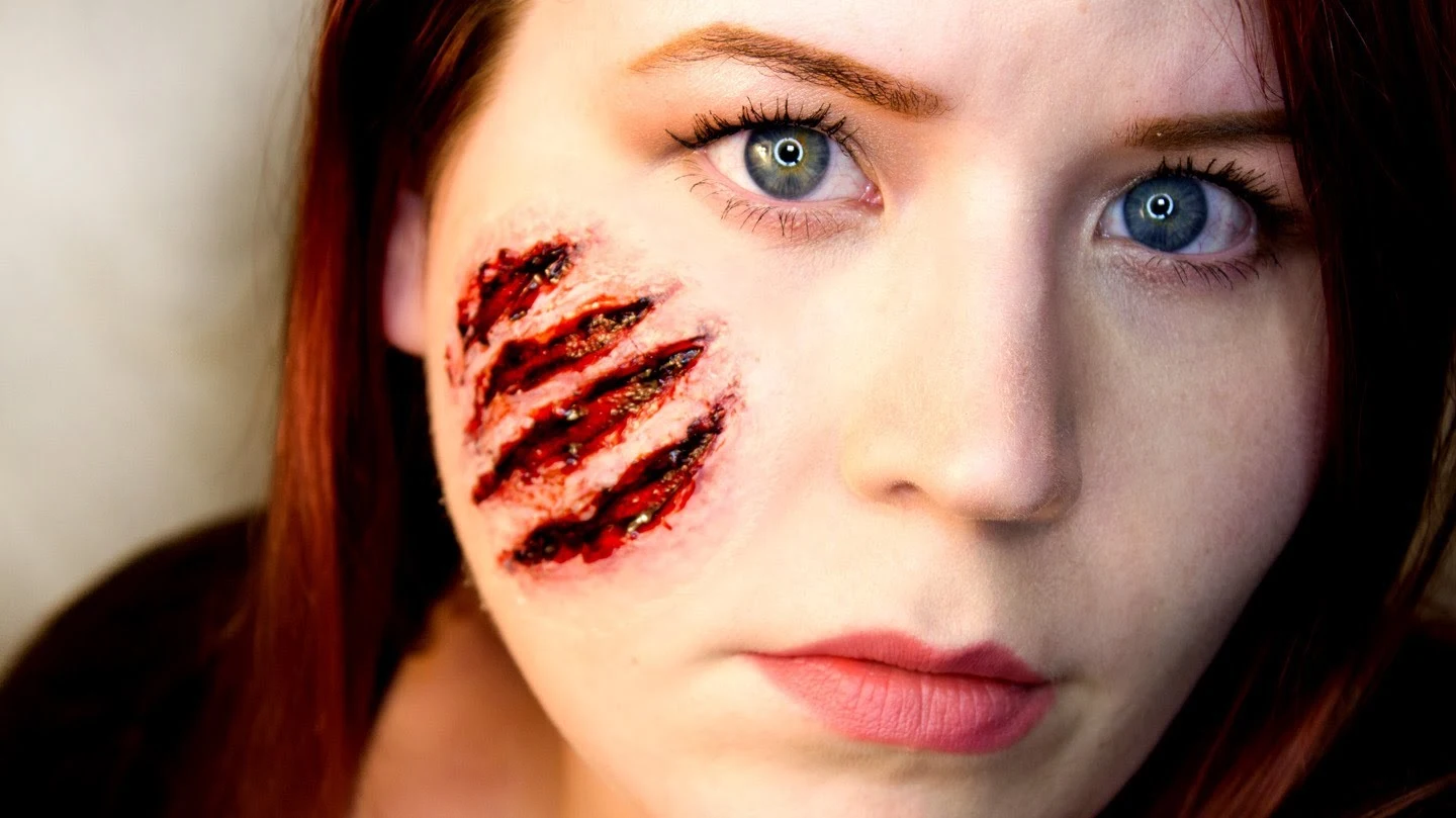 Front Page -Scary Costumes Sales 301